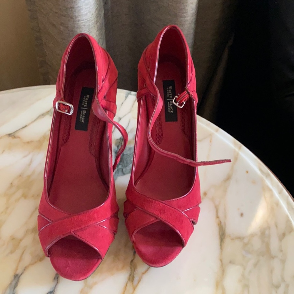 WHBM hi-heeled platform shoes.  Size 7 1/2
